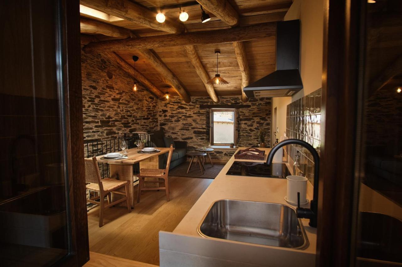 A Barreira -Lar Da Cima- Apartment Folgoso do Courel ภายนอก รูปภาพ
